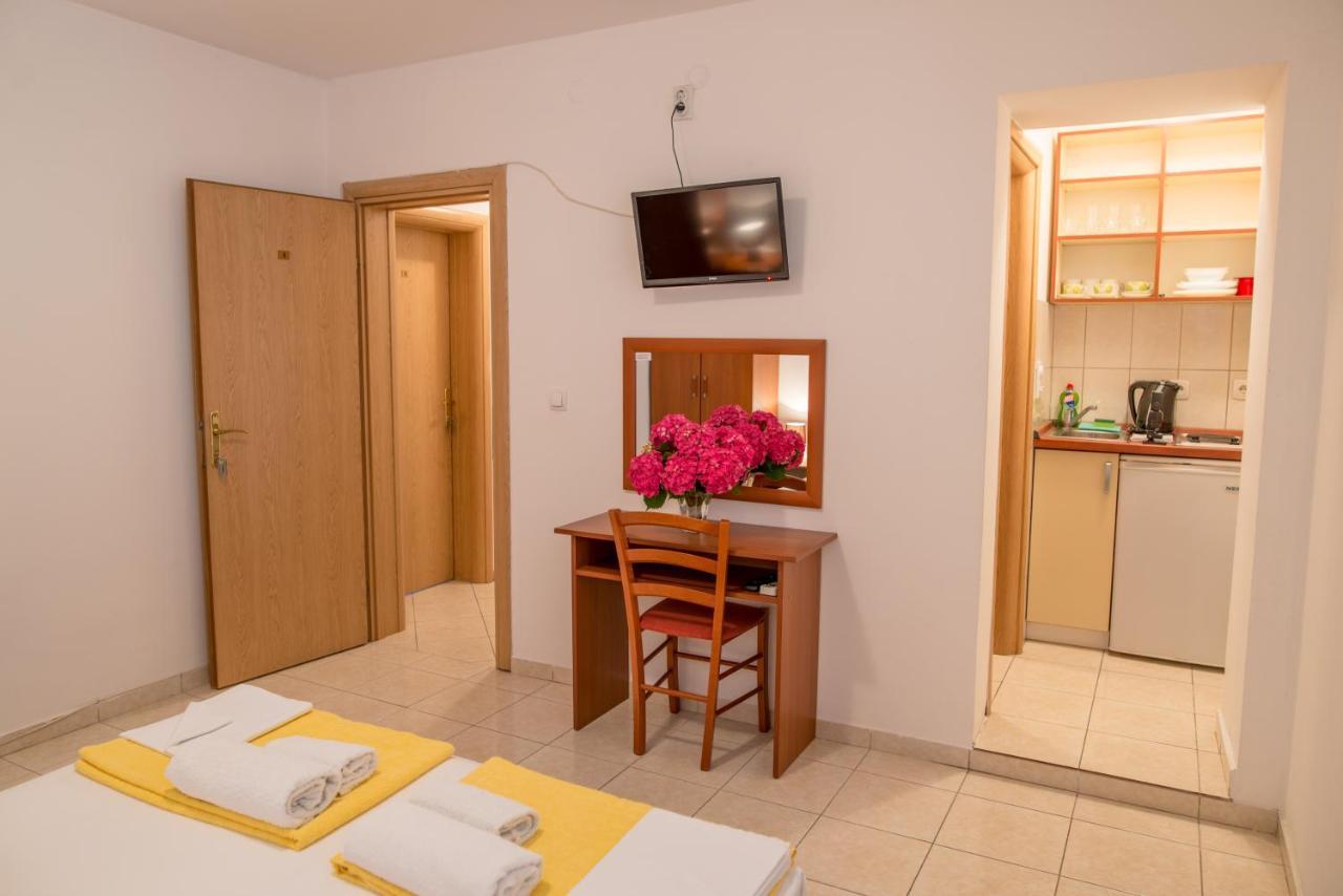 Apartman Zenta Petrovac Exterior photo